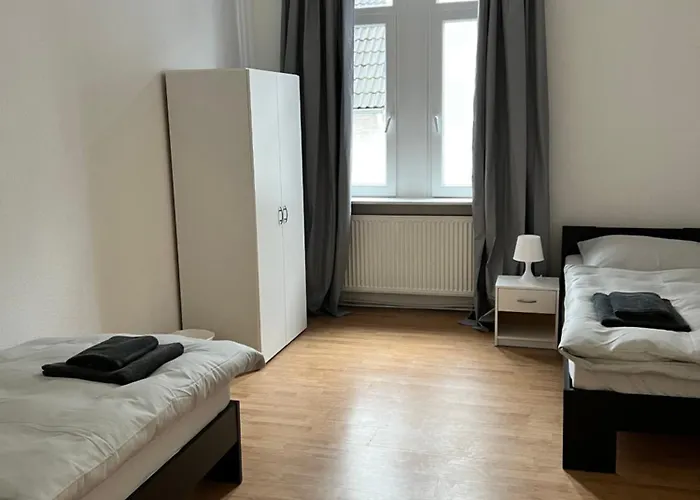 Firmenquartier24 Im 2 Og In Appartement